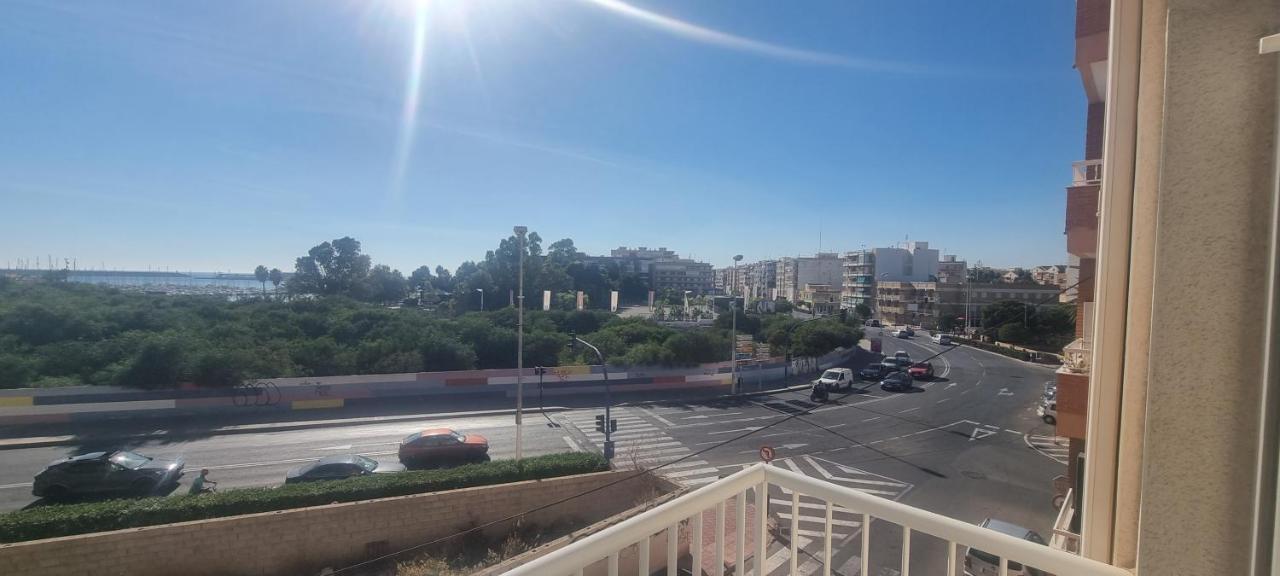 Sea View Torrevieja Apartman Kültér fotó